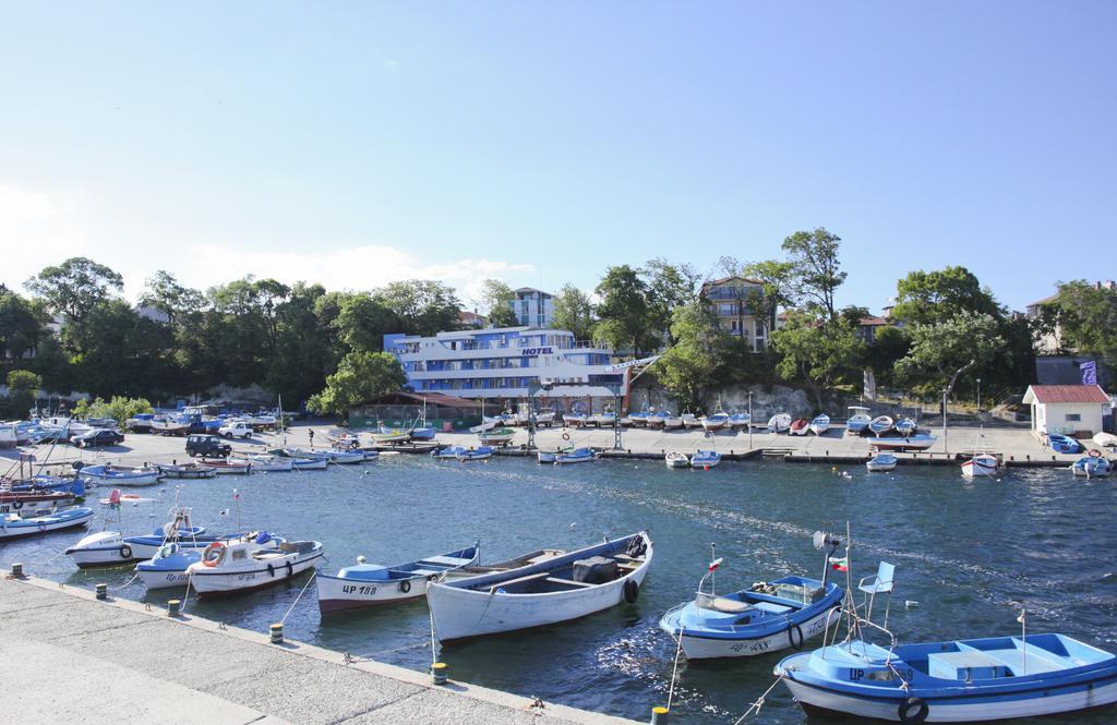 Ribarska Sreshta Family Hotel Carevo Exterior foto