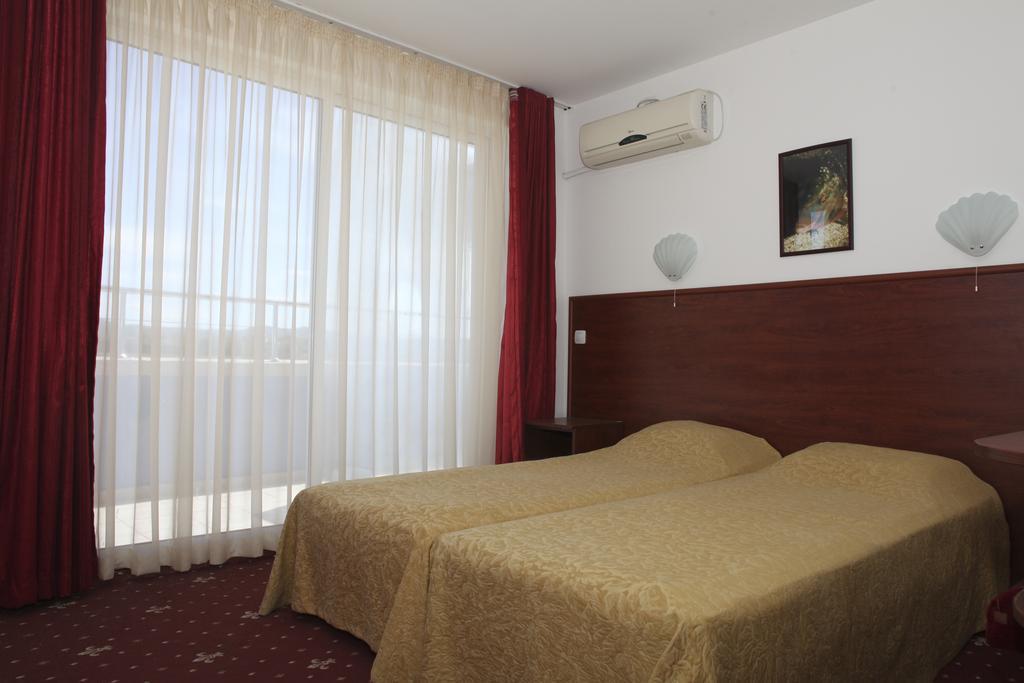 Ribarska Sreshta Family Hotel Carevo Quarto foto