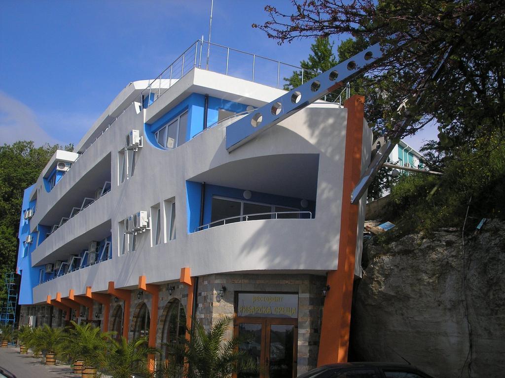 Ribarska Sreshta Family Hotel Carevo Exterior foto